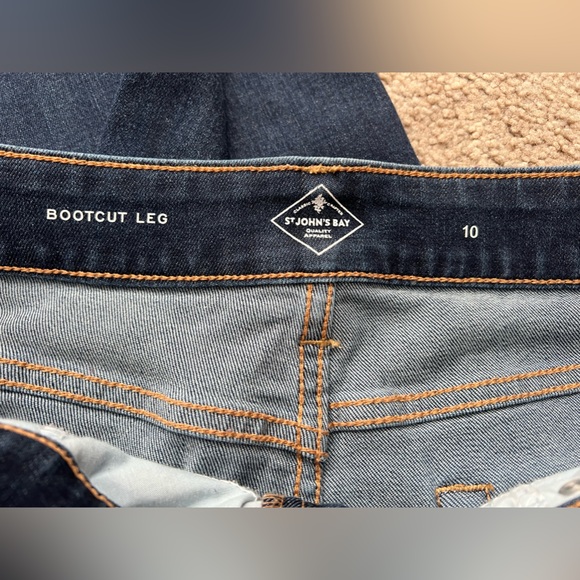 Bootcut Jeans - Picture 3 of 4